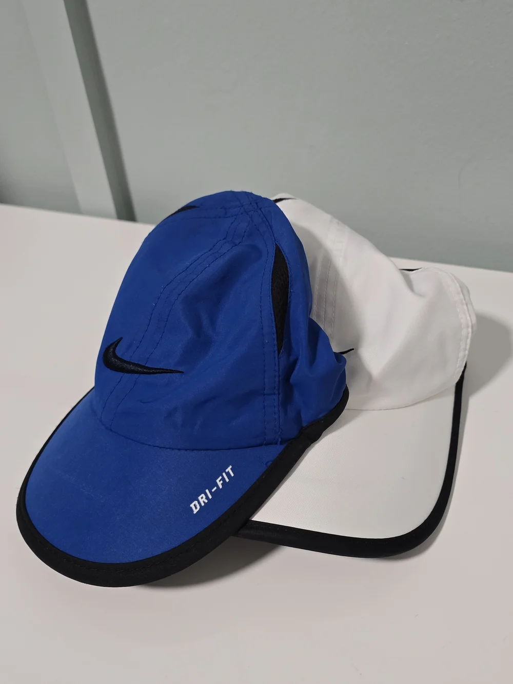 Nike Dri-FIT Swoosh Running Cap - White & Royal Blue (Blue Cap S - white Cap M)